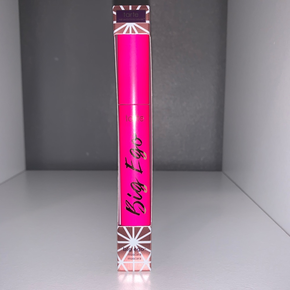 Tarte “Big Ego” mascara